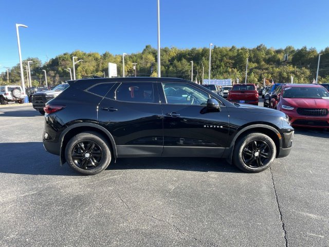 Used 2022 Black Chevrolet LT image 2