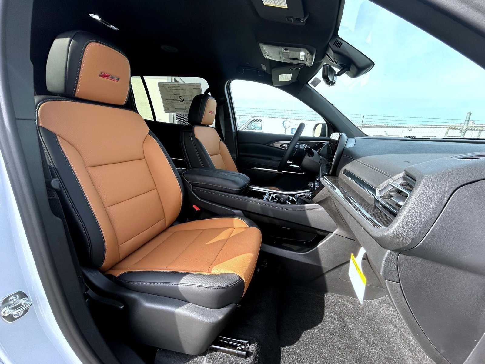 2027 Chevrolet Traverse Z71 - Photo 16