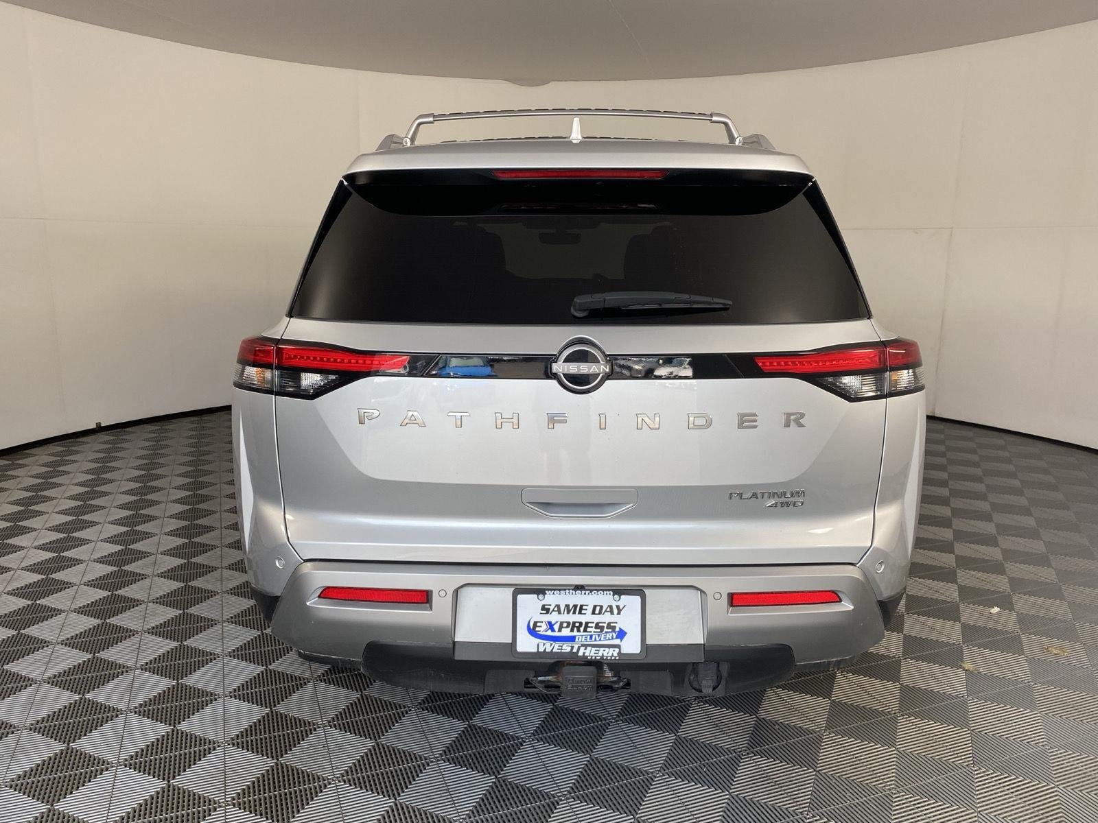 Used 2023 Brilliant Silver Metallic Nissan Platinum image 6