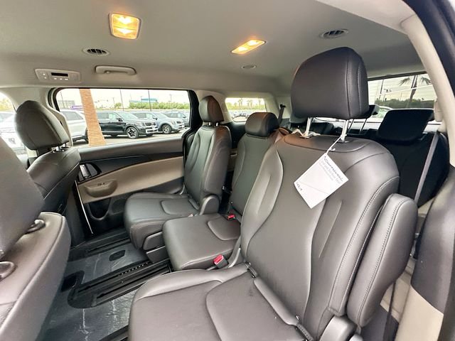 Certified Used 2026 Snow White Pearl Kia LXS image 24