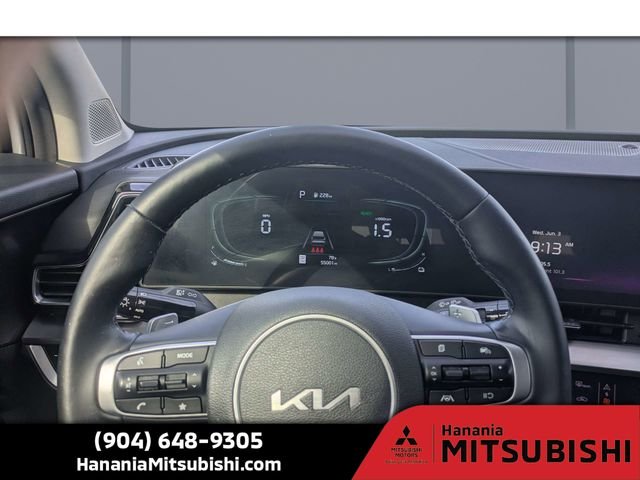 Used 2023 White Kia EX image 29