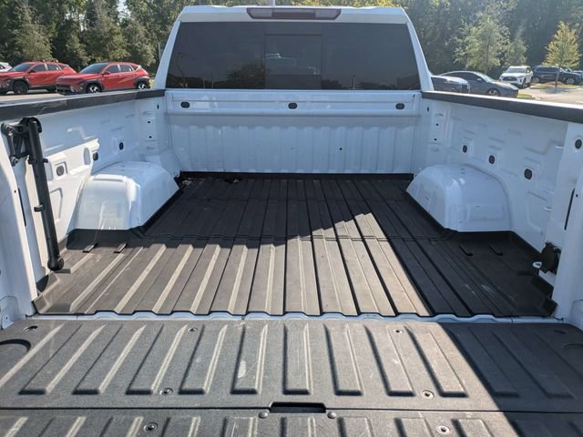 Used 2025 White GMC SLT image 12