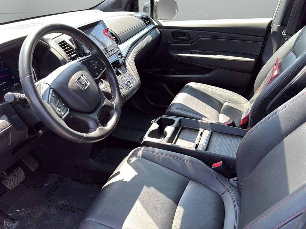 Used 2023  Honda Sport image 6