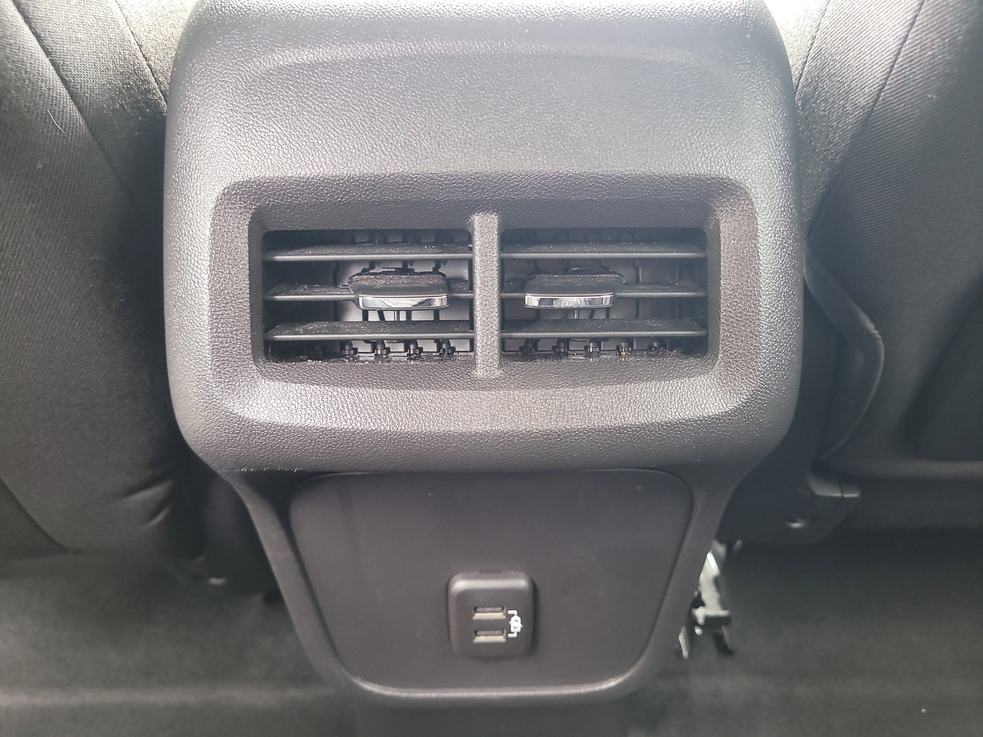Used 2024 Summit White GMC SLE image 15