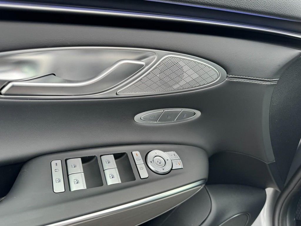 New 2026 Savile Silver Genesis 2.5T image 10