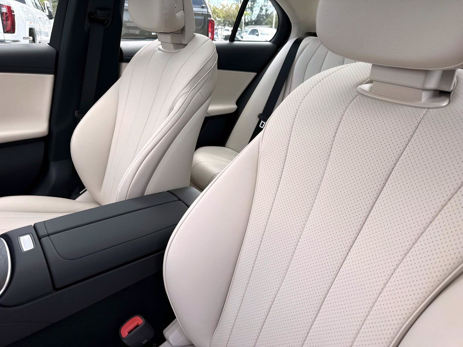New 2027 Polar White Mercedes-Benz E 450 4MATIC® Sedan image 21