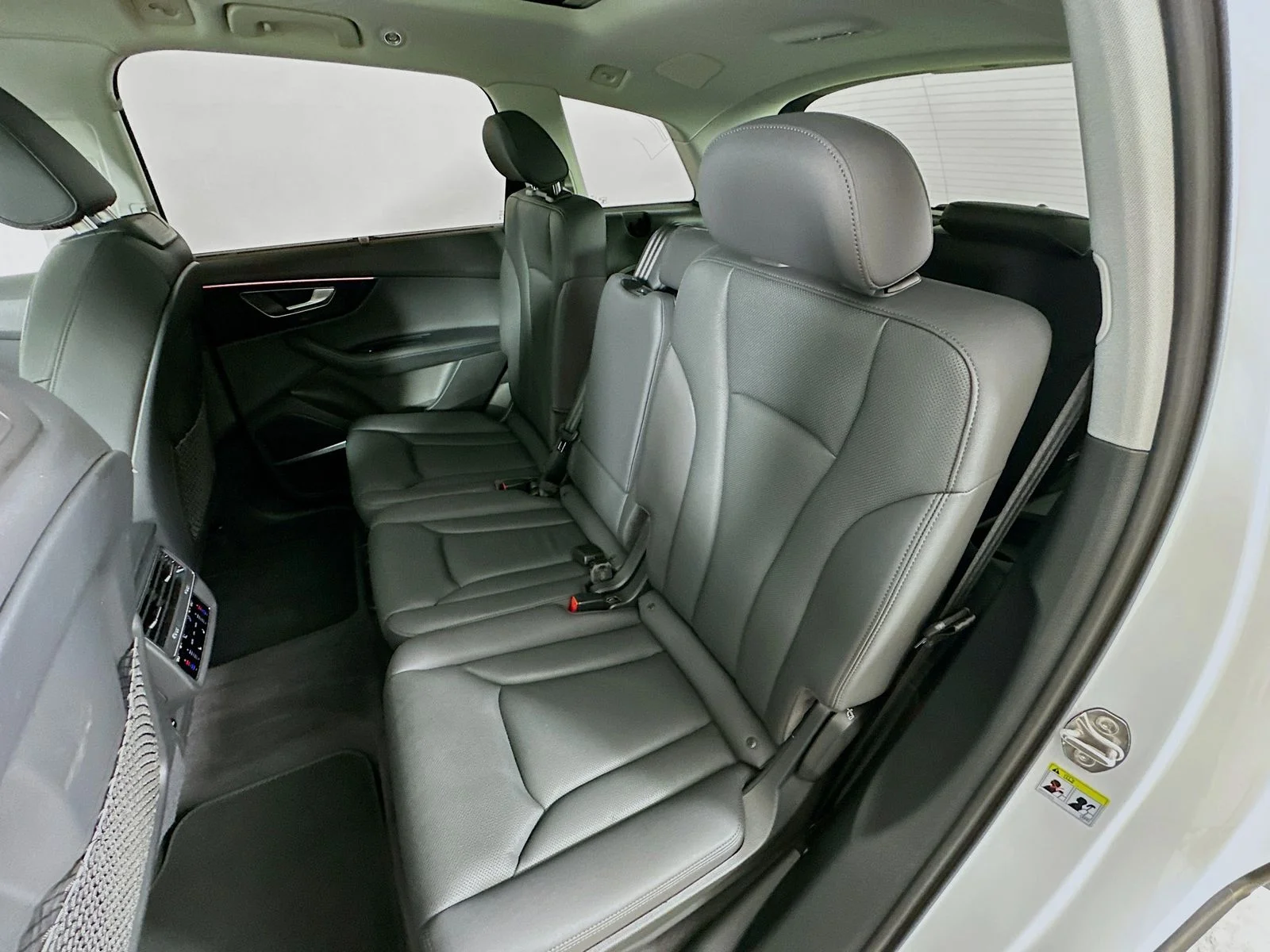 Used 2021 White Audi  image 36