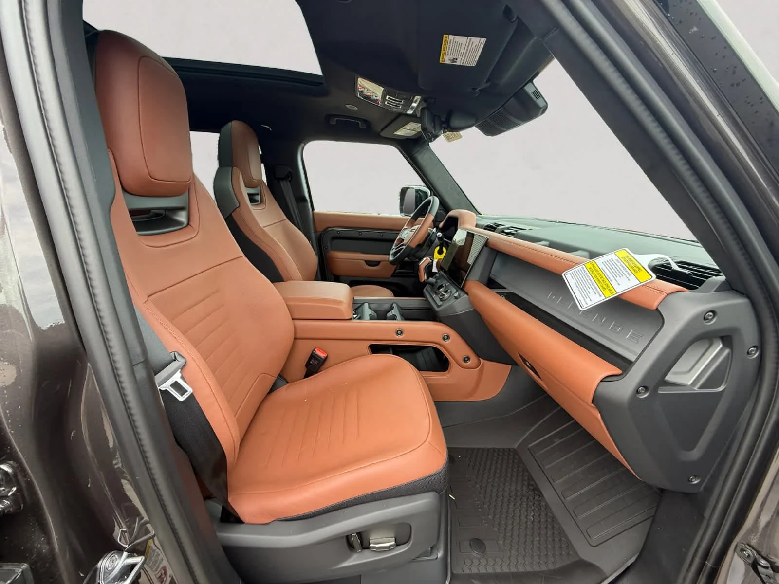 New 2026 Charente Grey Land Rover  image 15