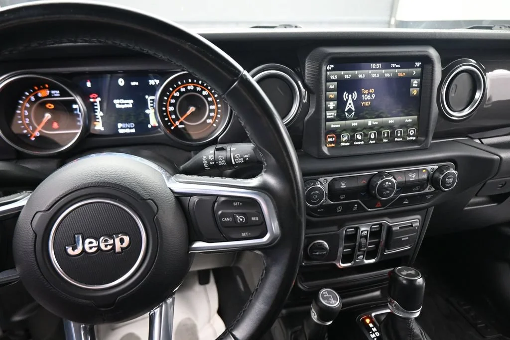 Used 2021 Gray Jeep Unlimited Sahara Altitude image 41
