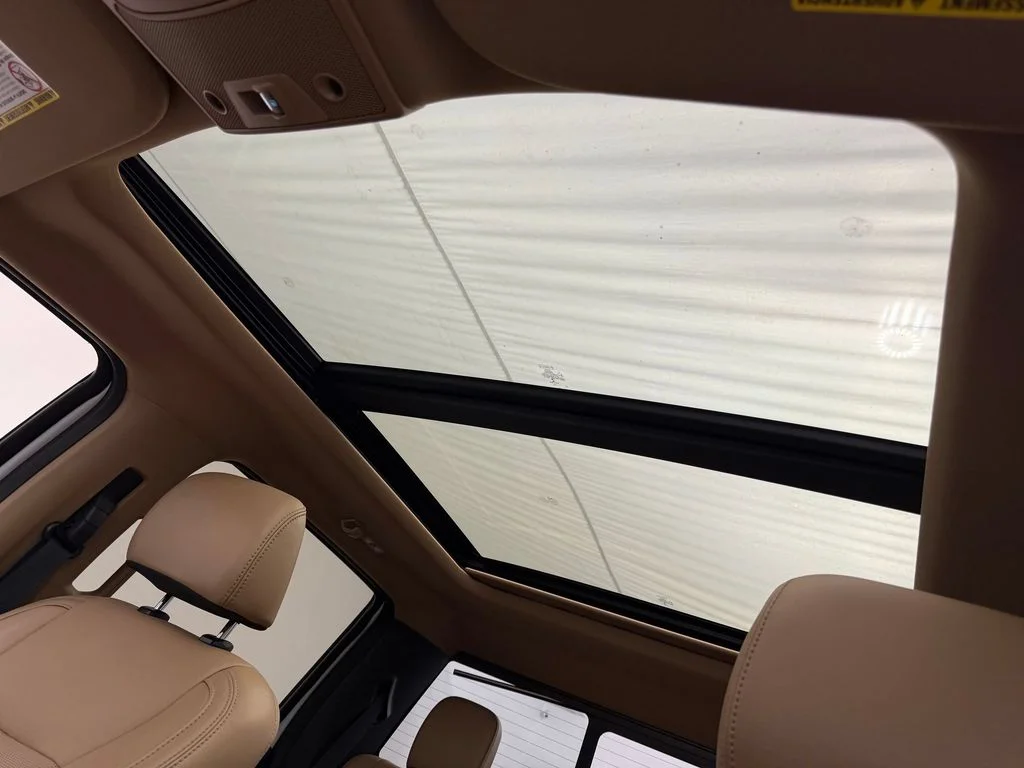 Used 2022 Oxford White Ford LARIAT image 20