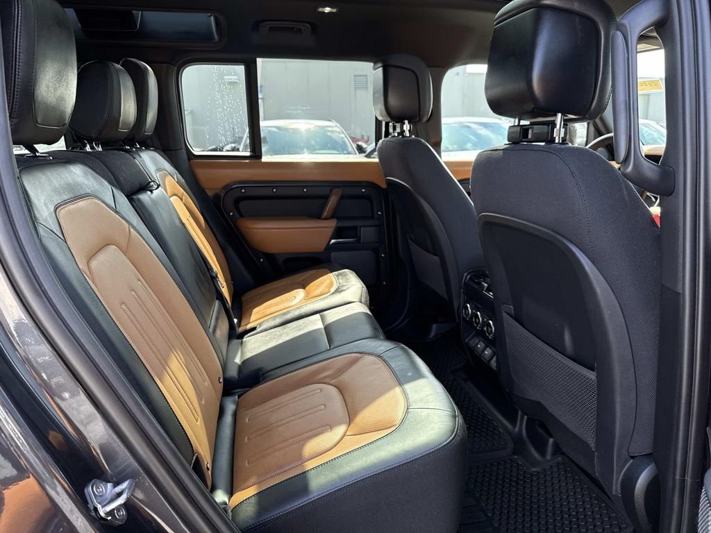 Used 2024 Gray Land Rover X image 14