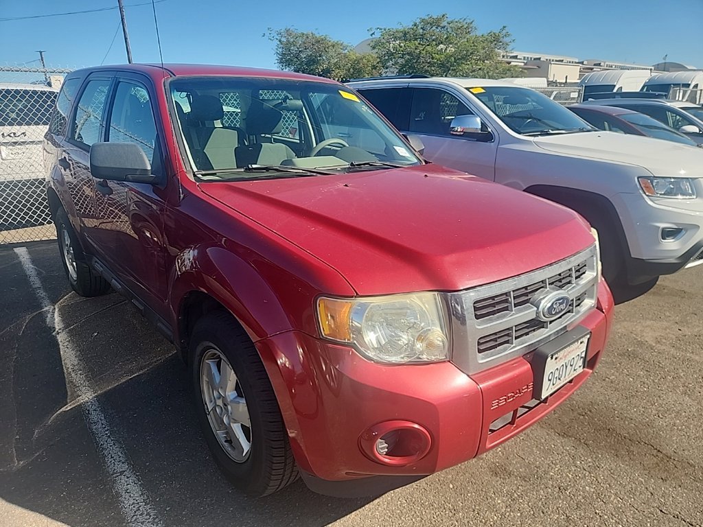 Used 2010 Red Ford XLS image 1
