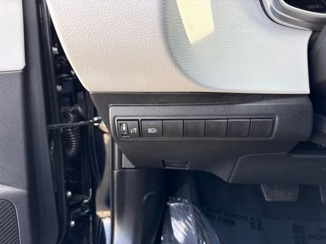 2025 Toyota Corolla FX - Photo 27