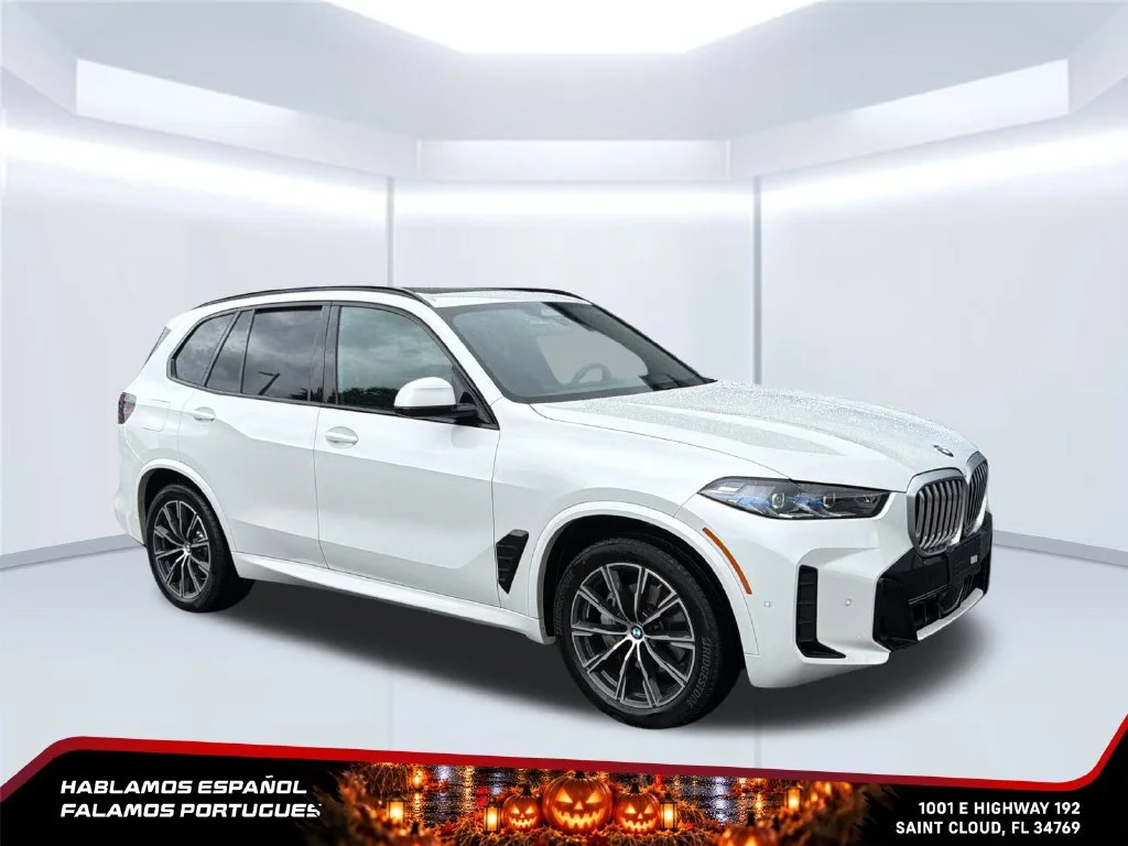 Used 2024  BMW xDrive40i image 8