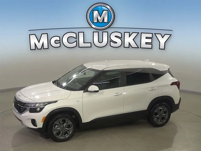 Used 2026 White Kia LX image 1