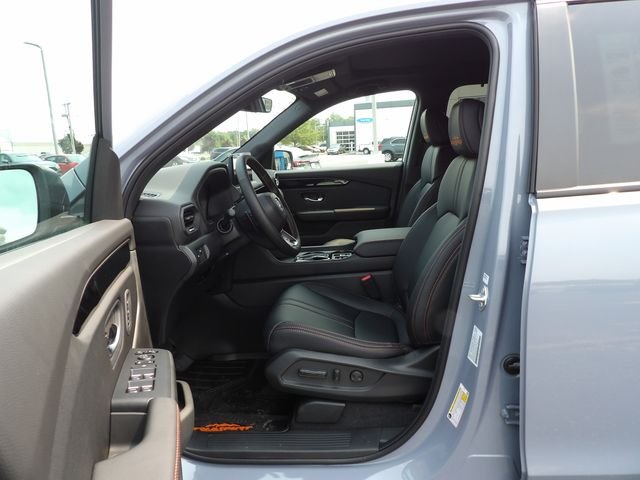 New 2026 Sonic Gray Pearl Honda TrailSport image 23