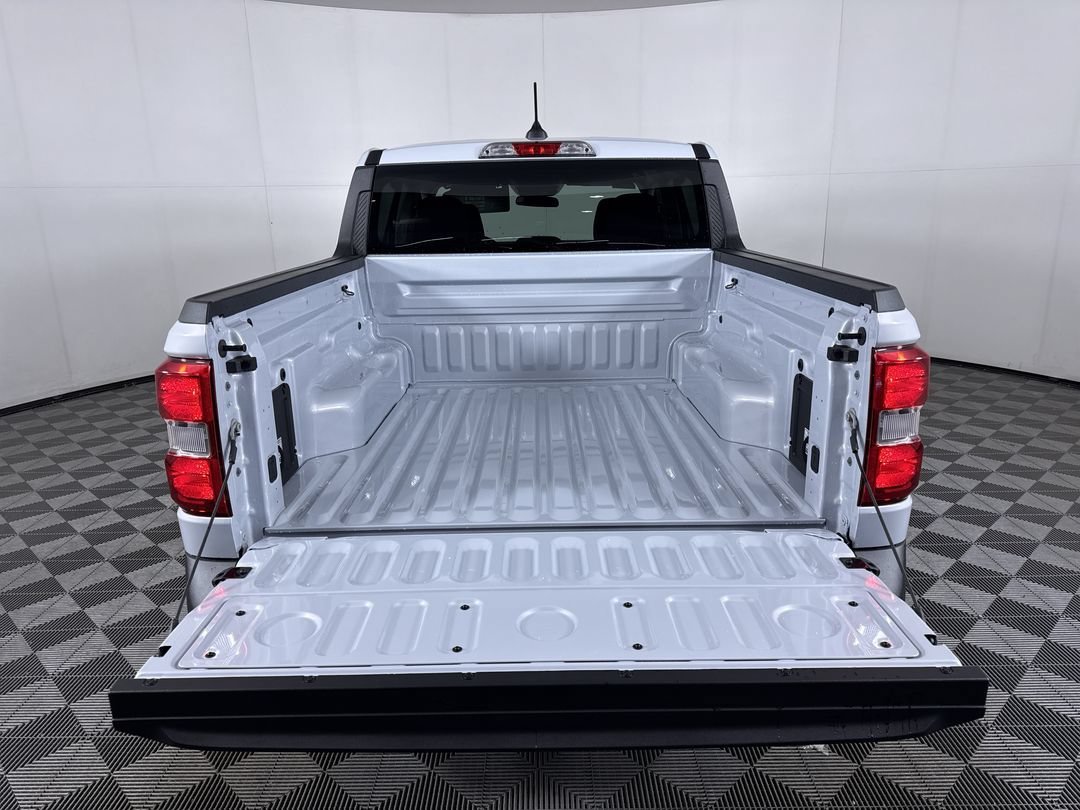 New 2026 Space White Metallic Ford XL image 24