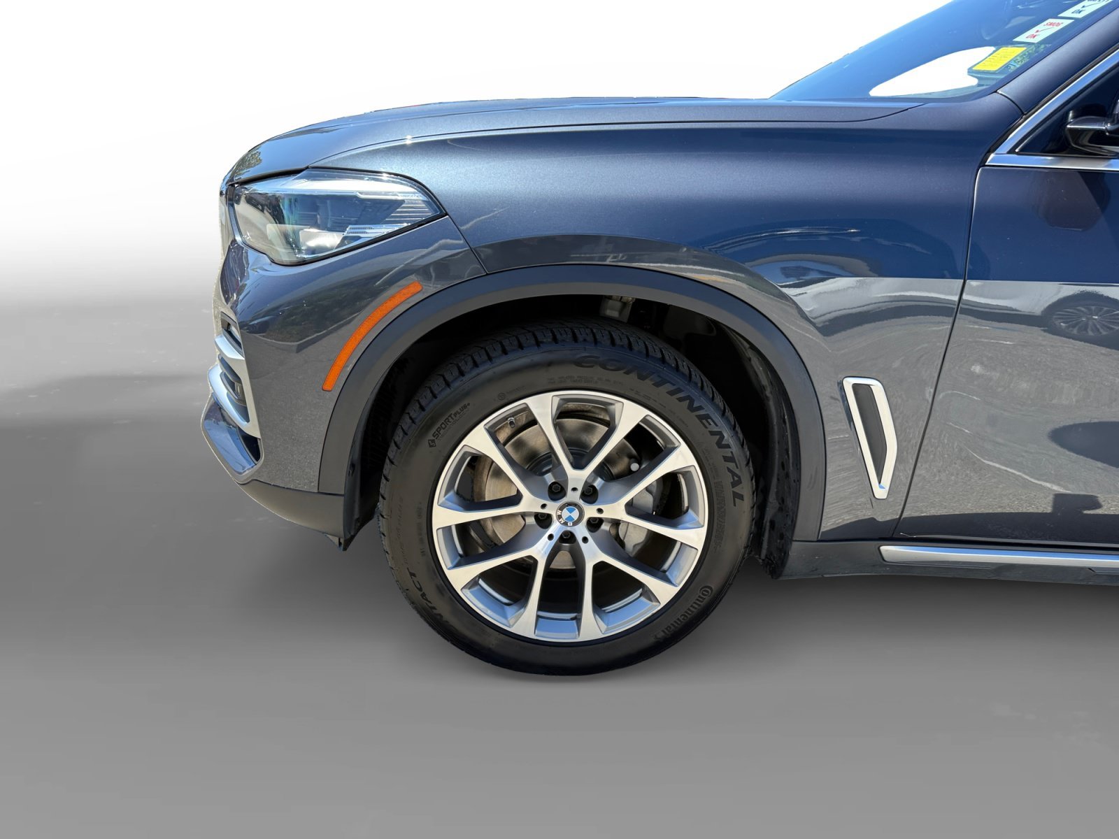 Used 2019 Arctic Gray Metallic BMW xDrive40i image 9