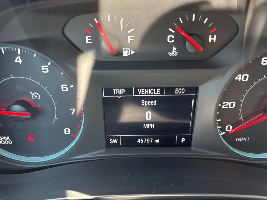 Used 2024 Gray Chevrolet LT image 23