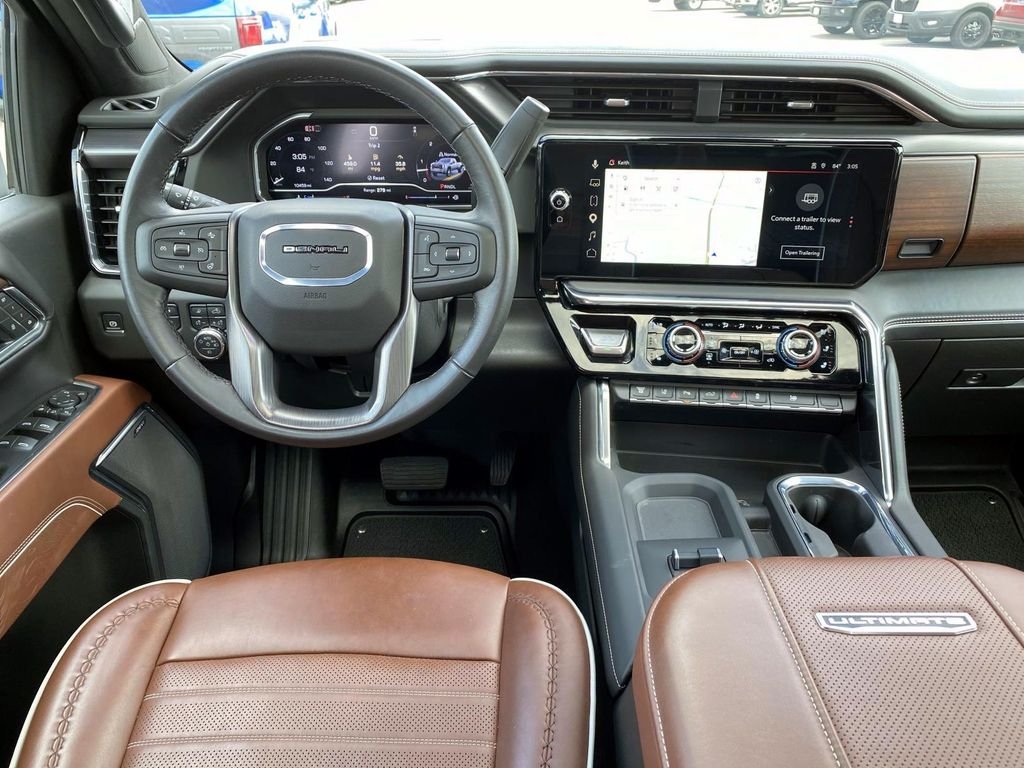 Used 2025 White GMC Denali Ultimate image 16