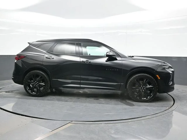 Used 2022 Black Chevrolet RS image 8