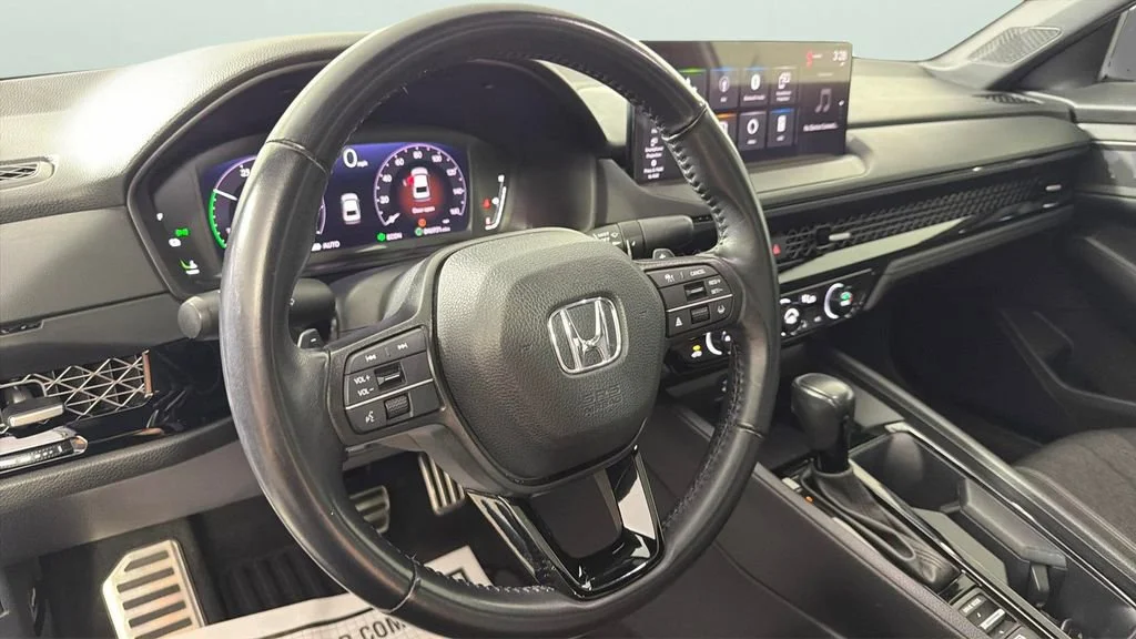 Used 2023 White Honda Sport image 24