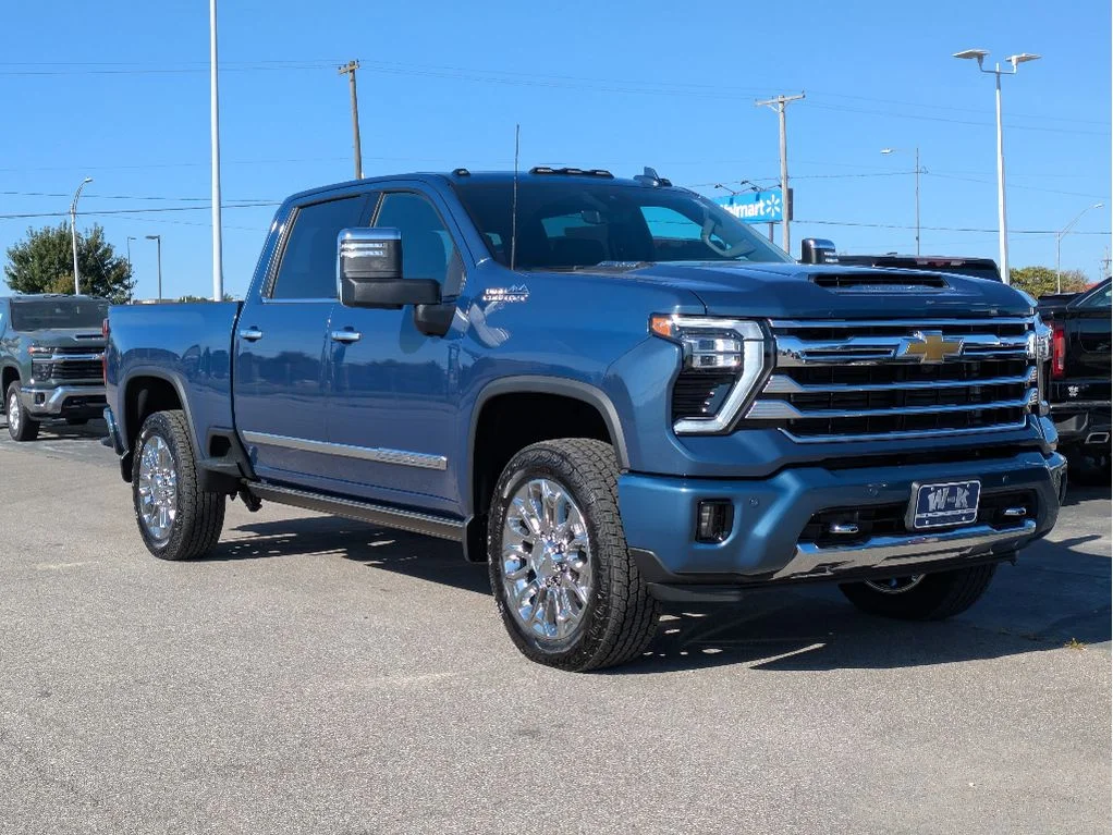 2025 Chevrolet Silverado 2500 HD High Country - Photo 8