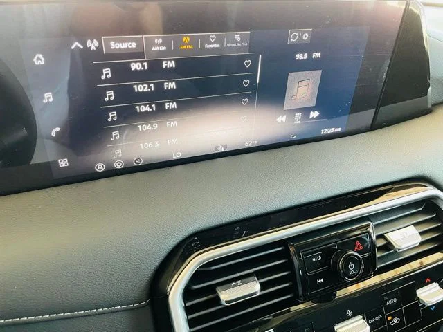 2026 Nissan Armada SV - Photo 10