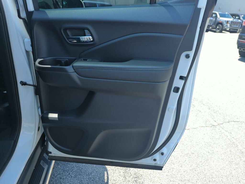 Used 2025  Honda RTL image 31