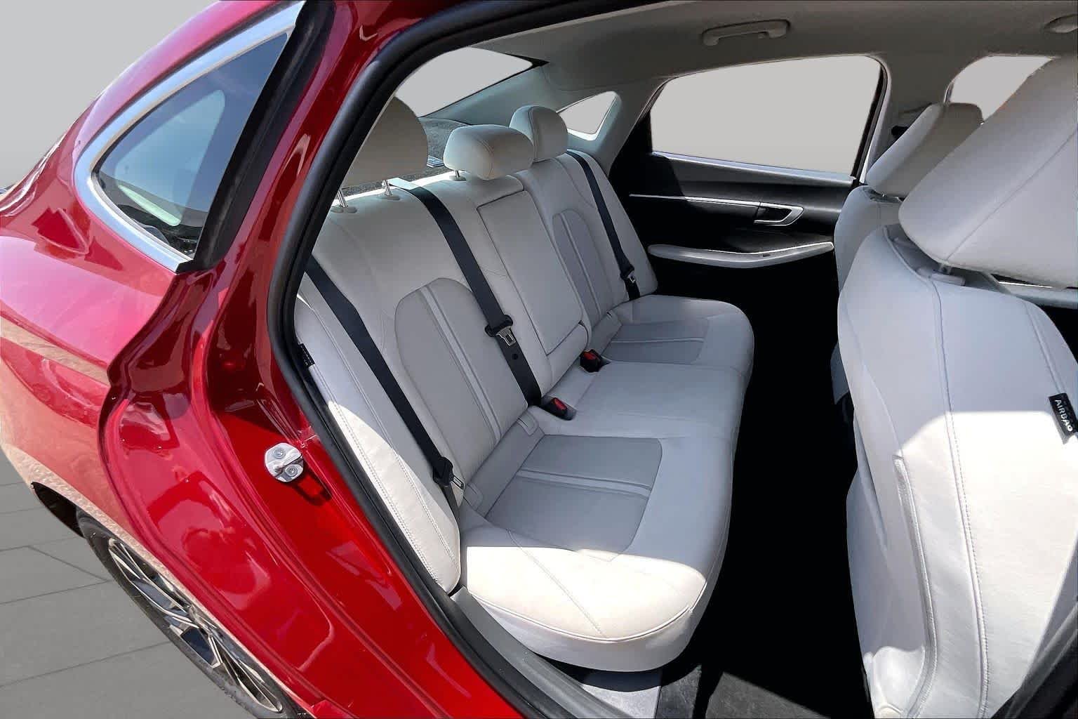 Used 2024 Ultimate red Hyundai SEL image 18