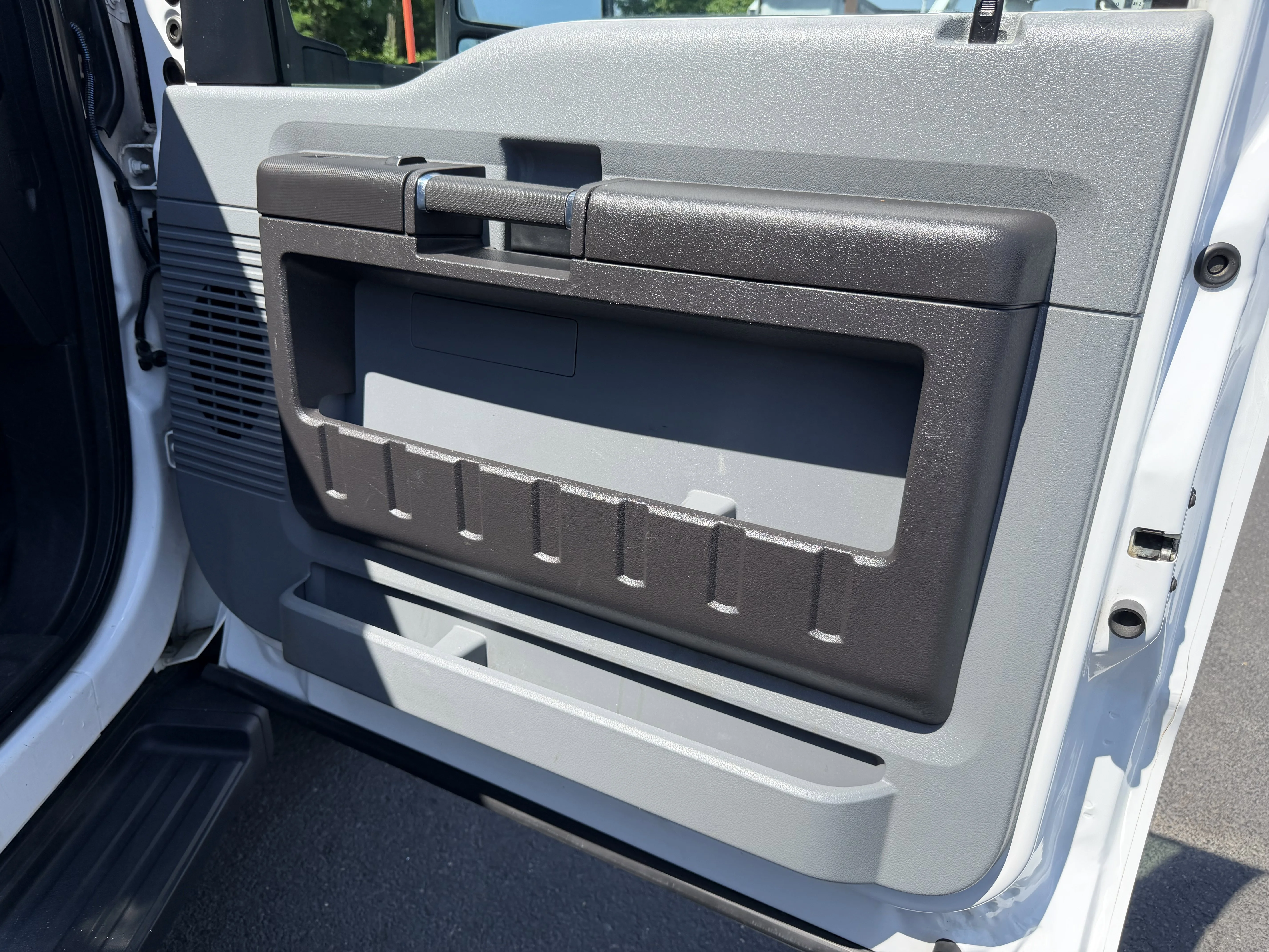 Used 2016 Oxford White   Z1 Ford XLT image 13