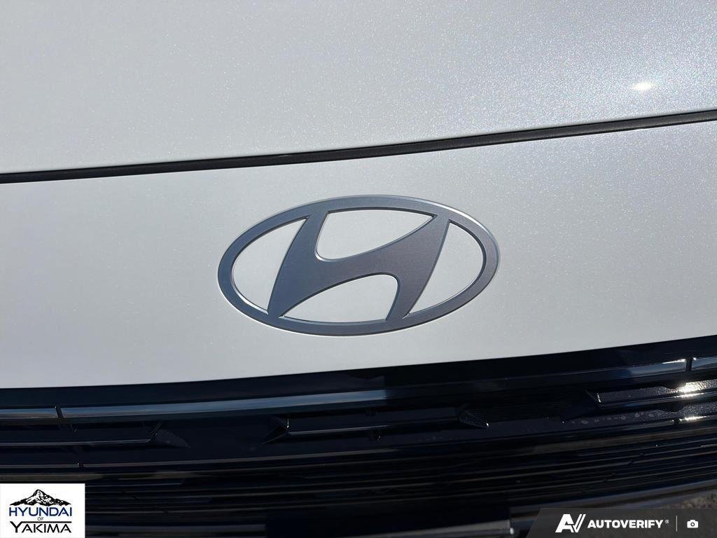 New 2026 Creamy White Pearl Hyundai Calligraphy image 9