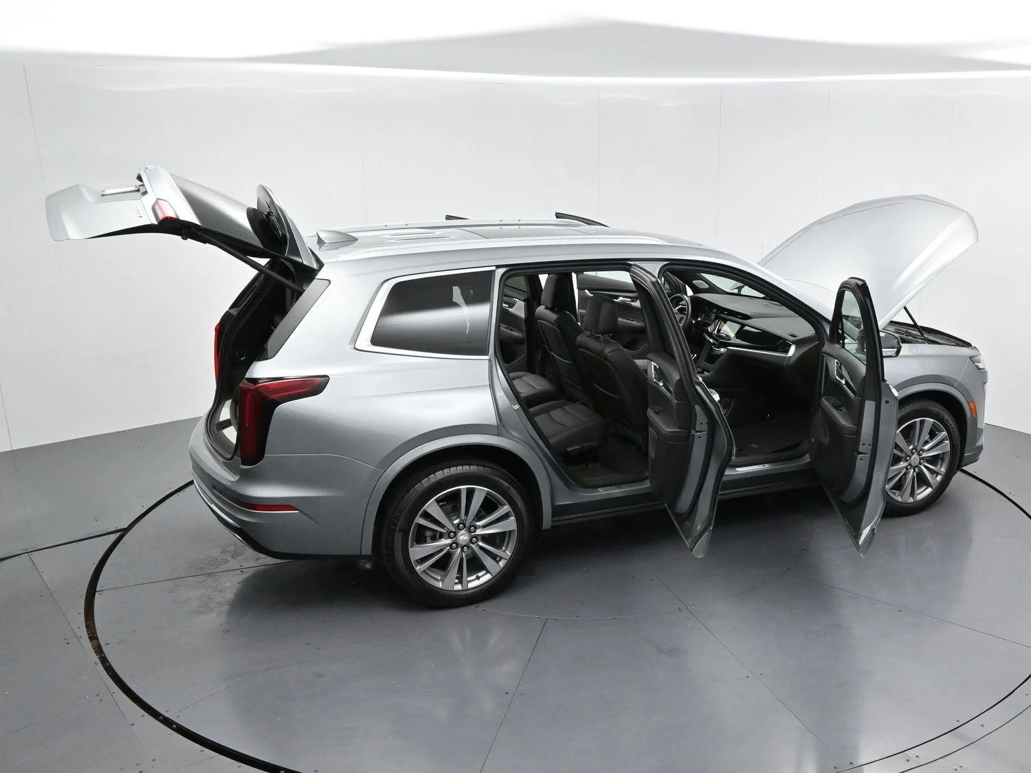 Used 2024 Argent Silver Metallic Cadillac Premium Luxury image 46
