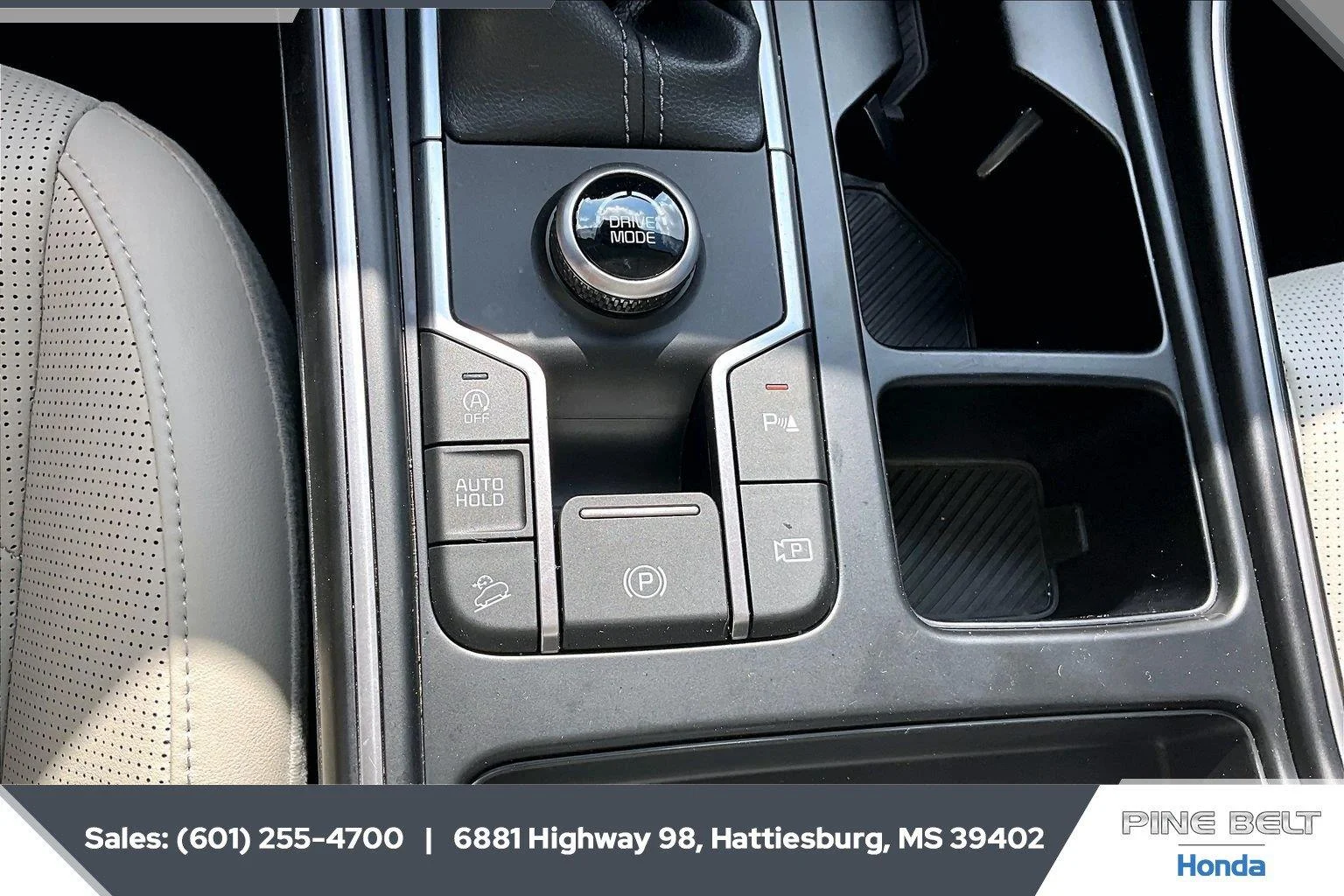 Used 2025 Glacial White Pearl Kia S image 23