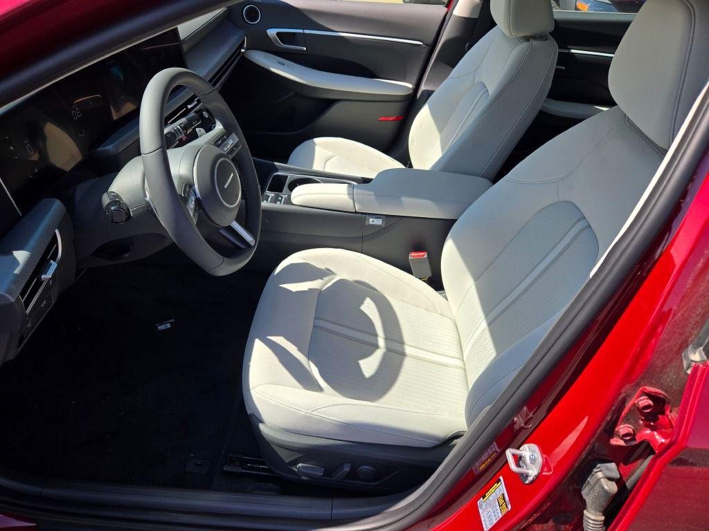 New 2026 Red Hyundai SEL Sport image 19