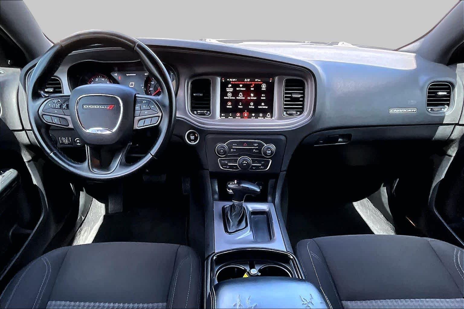 Used 2023 Granite Pearlcoat Dodge SXT image 18