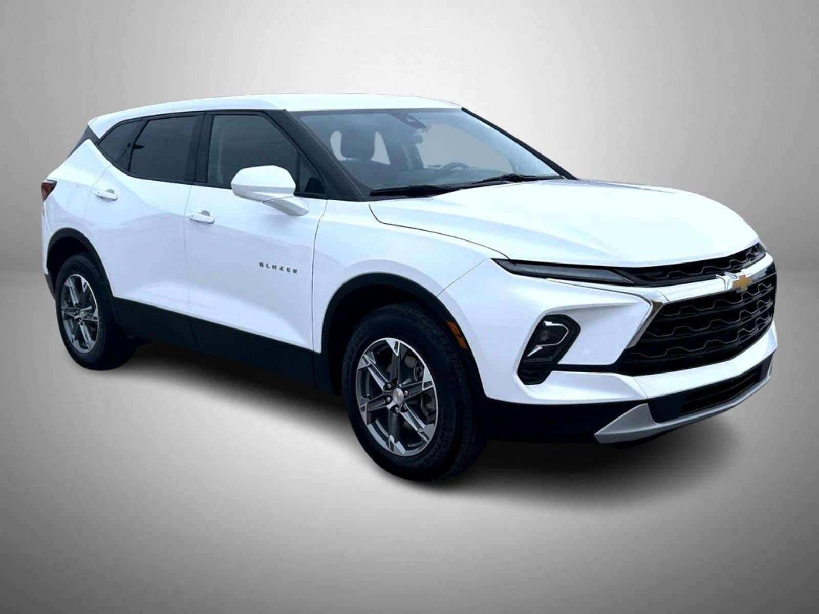 2023 Chevrolet Blazer 2LT photo 3