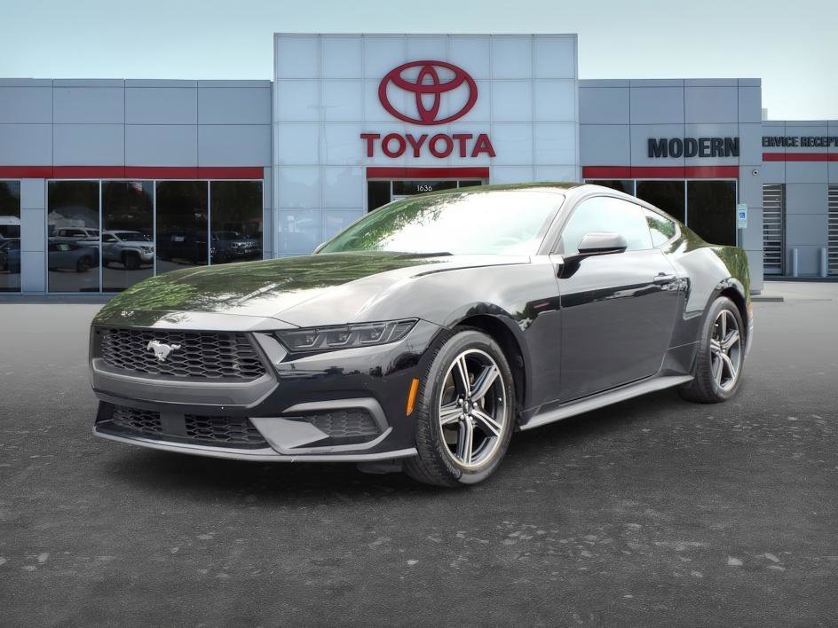 Used 2025 Shadow Black Ford EcoBoost image 1
