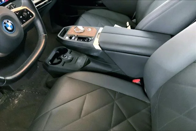 Certified Used 2024 Black BMW M60 image 8