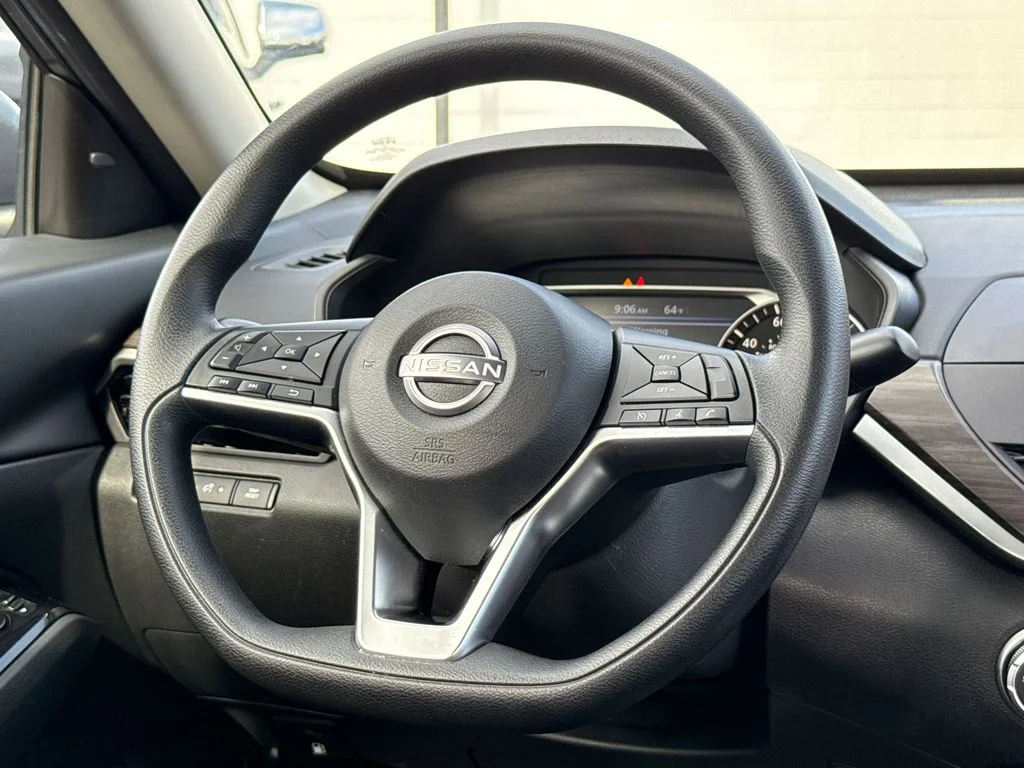 Used 2023 Gray Nissan 2.5 SV image 24