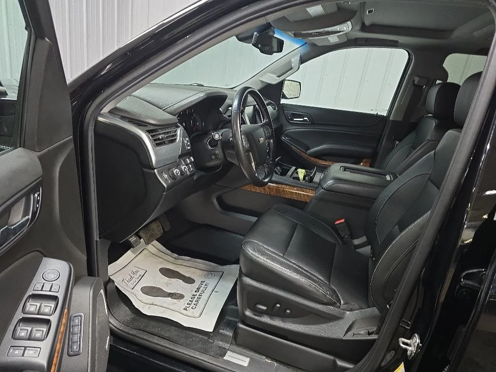Used 2018 Black Chevrolet Premier image 31