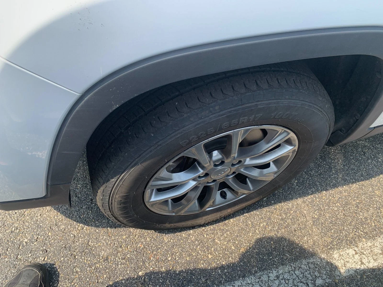 Used 2021 White Jeep Latitude Lux 4x4 image 7