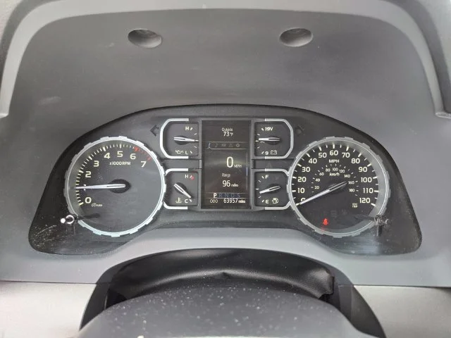 Used 2020 White Toyota SR5 image 32