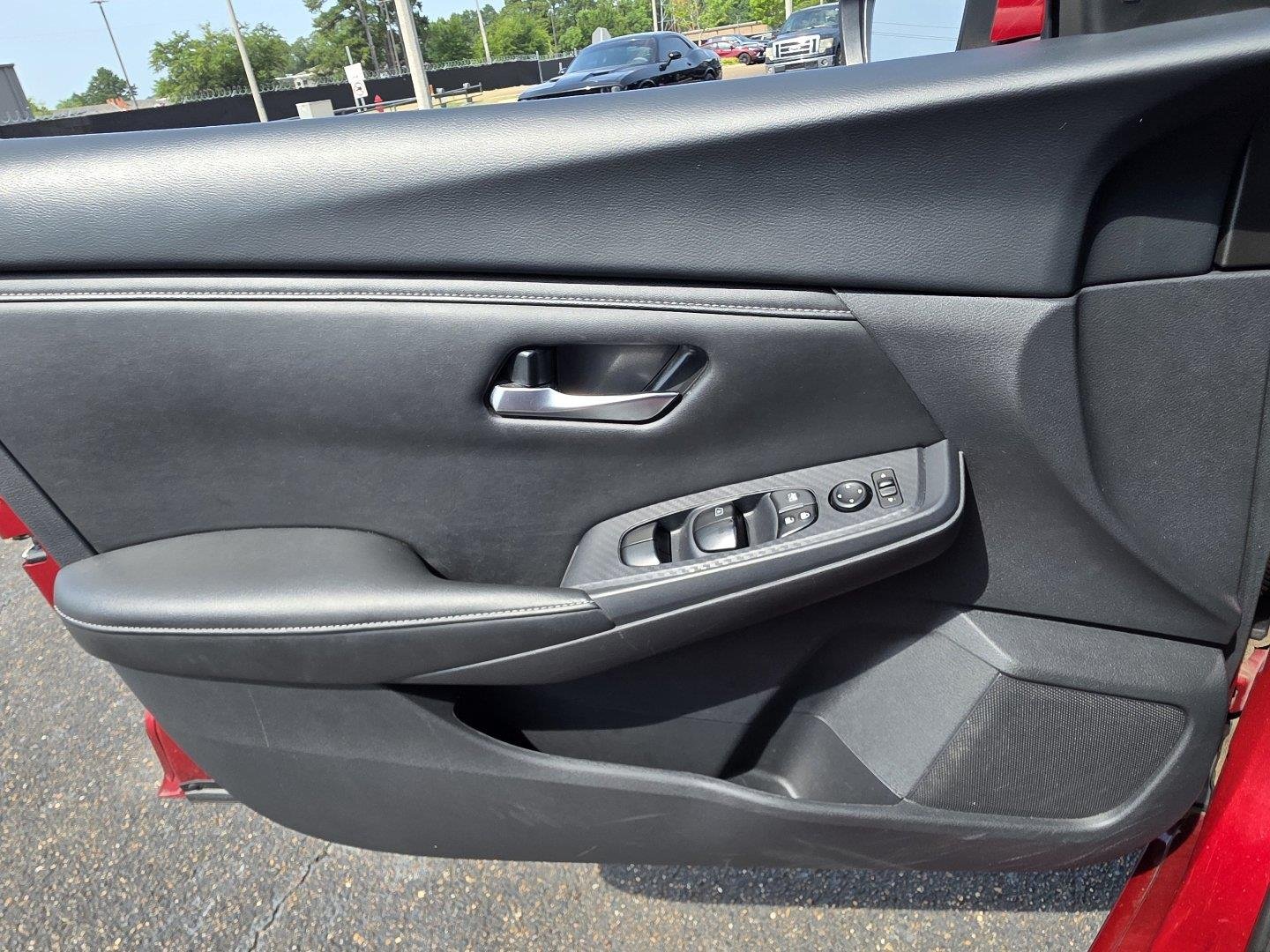 Used 2024 Scarlet Ember Tintcoat Nissan SV image 23