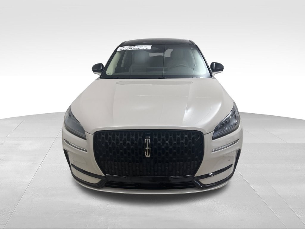 Used 2024 White Lincoln Premiere image 8