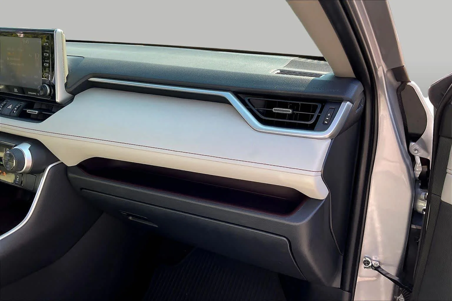 Used 2021 Silver Sky Metallic Toyota Limited image 19