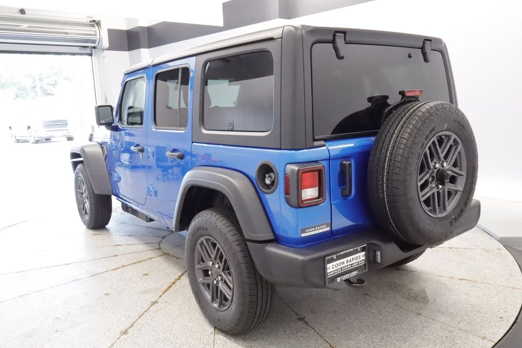 New 2026 Hydro Blue Pearl-Coat Exterior Paint Jeep Sport S image 11
