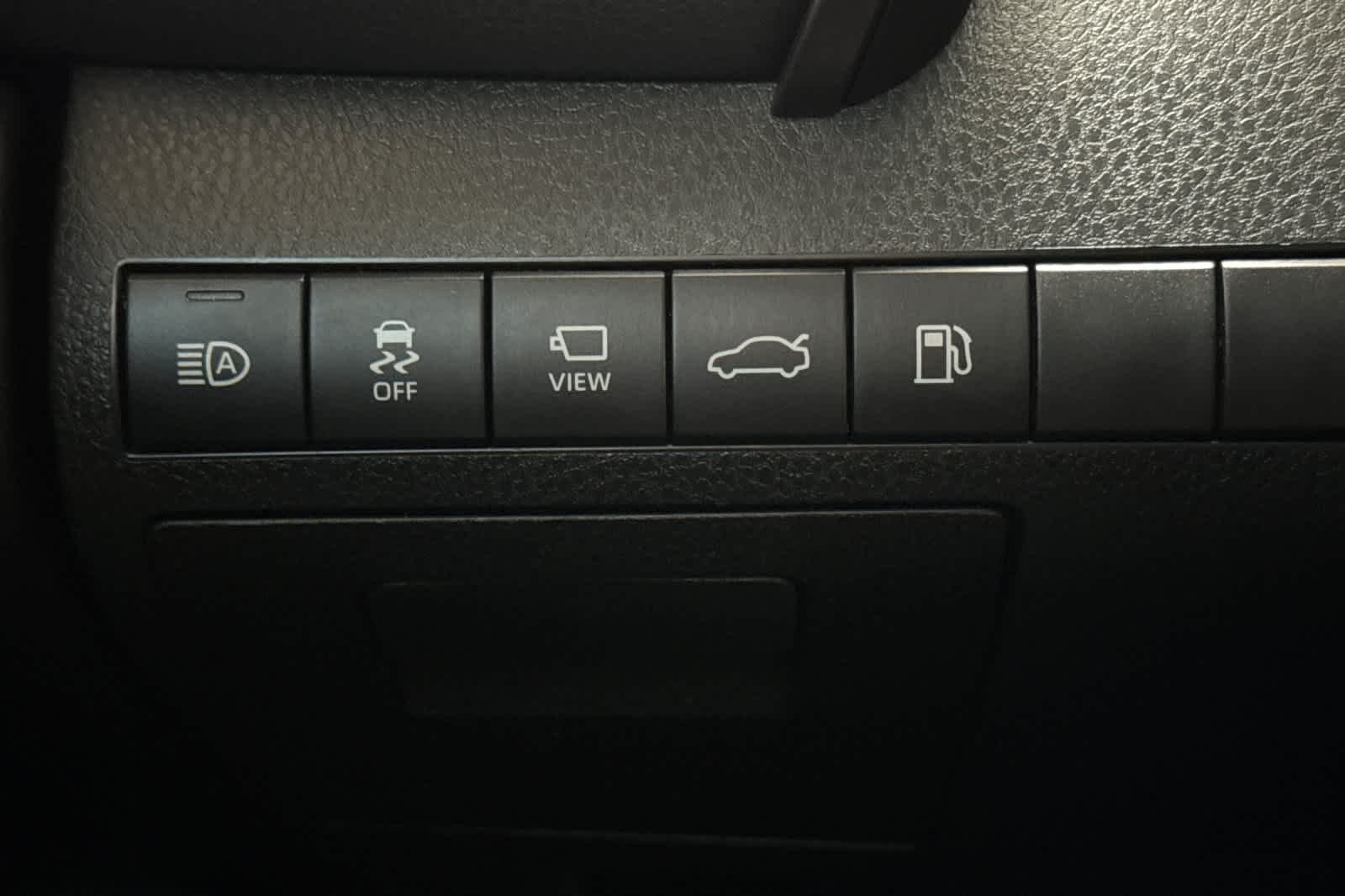 Used 2018 Blue Streak Metallic Toyota XSE image 20