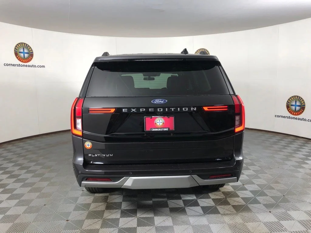 New 2026 Dark Matter Gray Metallic Ford Platinum® image 17