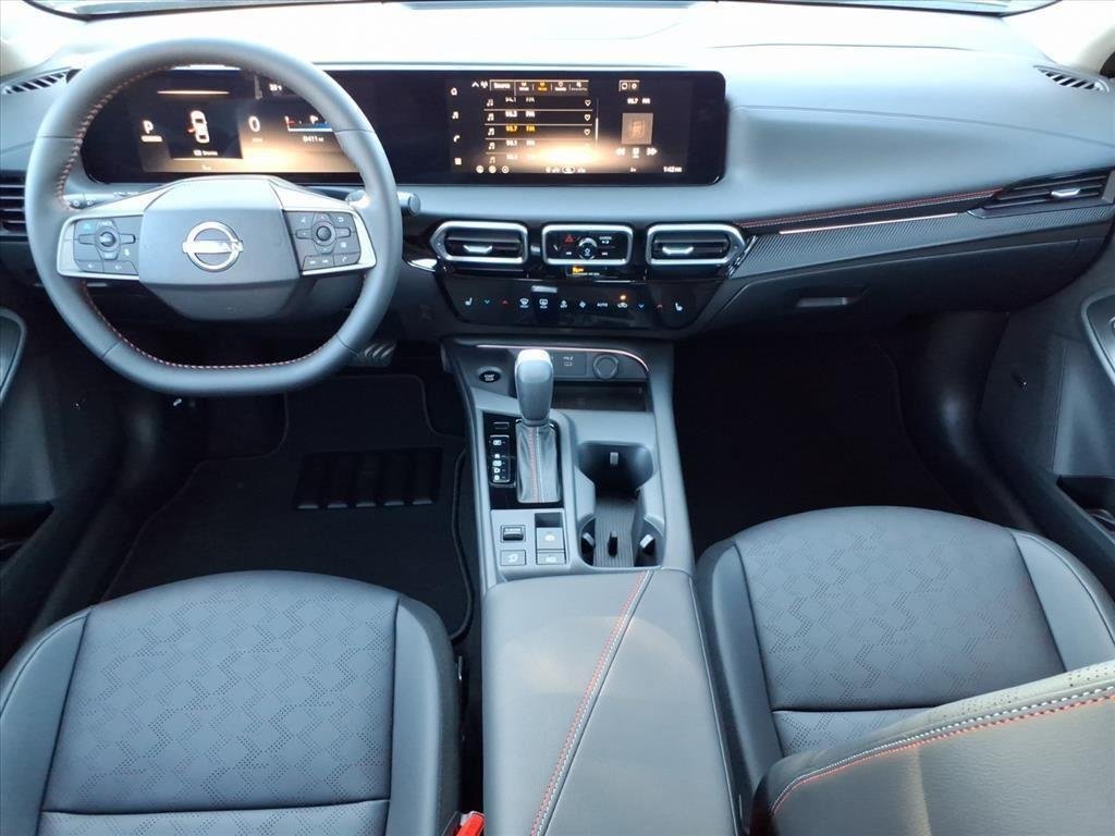 New 2026 Atlantic Gray Metallic / Super Black Two-tone Nissan SR image 7